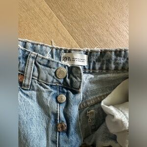 Zara cropped straight leg jean!